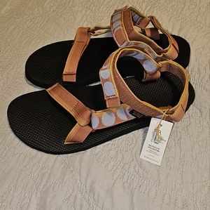 NWT. Womens Teva sandals. Size 11